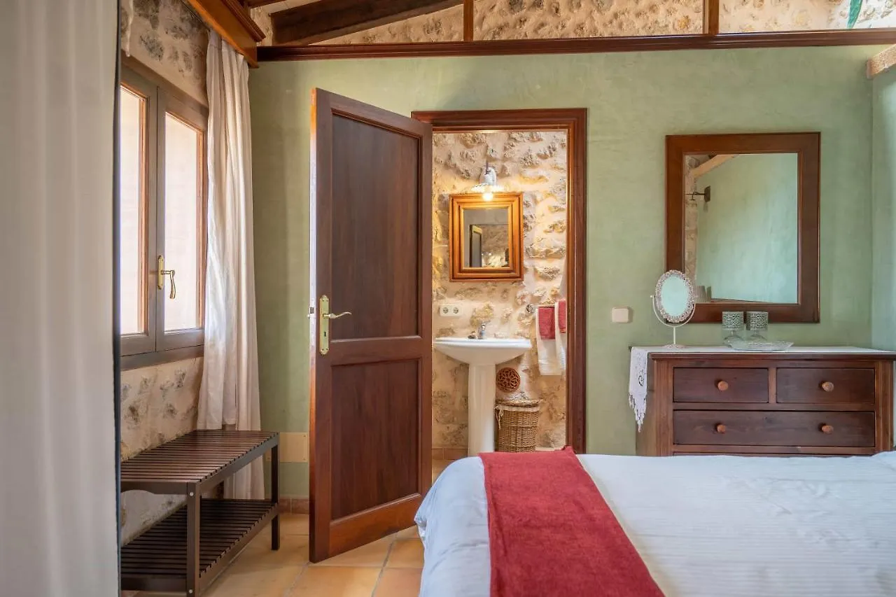 Can Pulit - Finca Romantica Para 2 Con Piscina Y Vistas En Selva  Holiday home Selva (Mallorca)